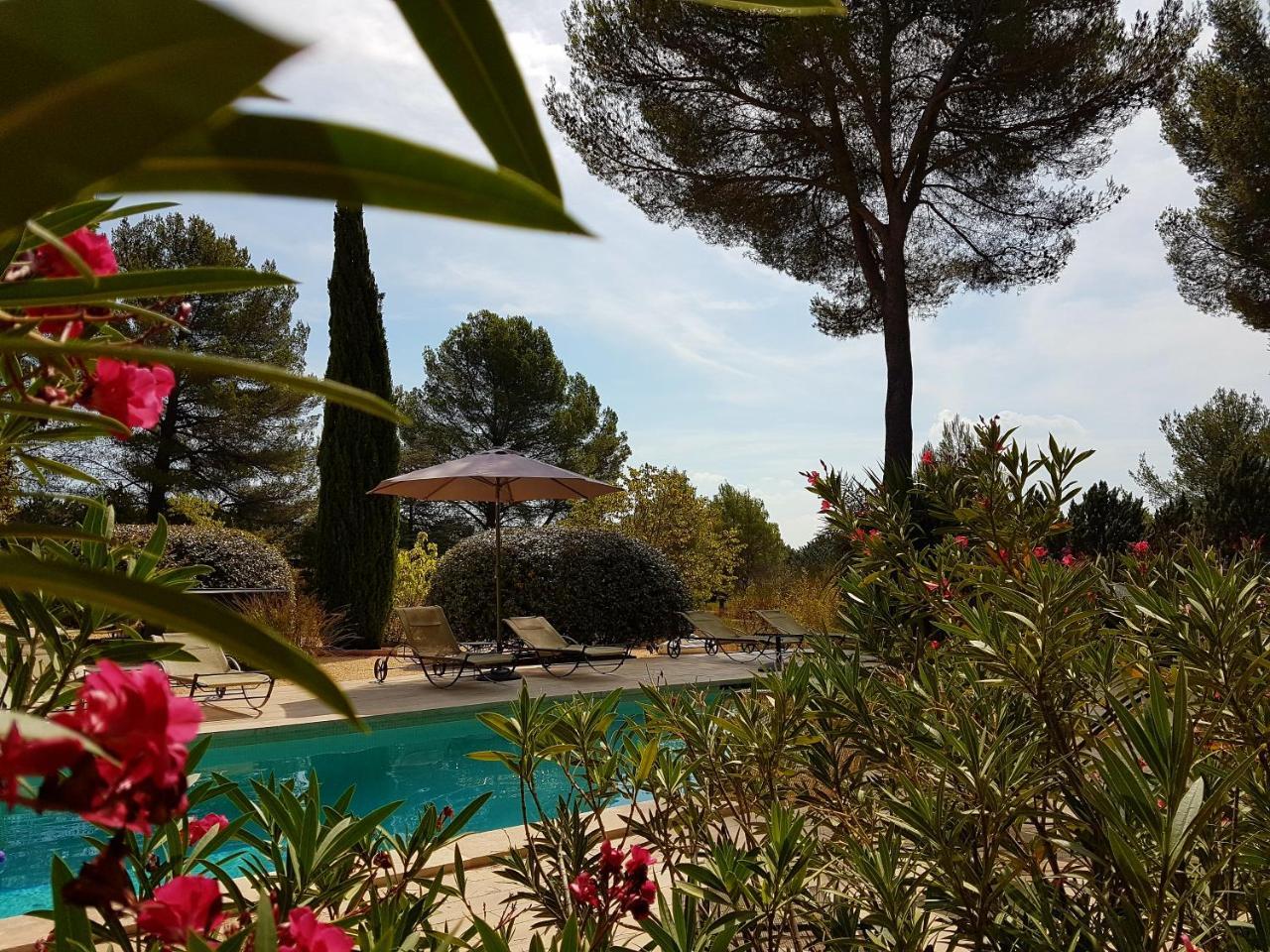 Les Mazets Du Luberon Bed & Breakfast Puget Eksteriør bilde