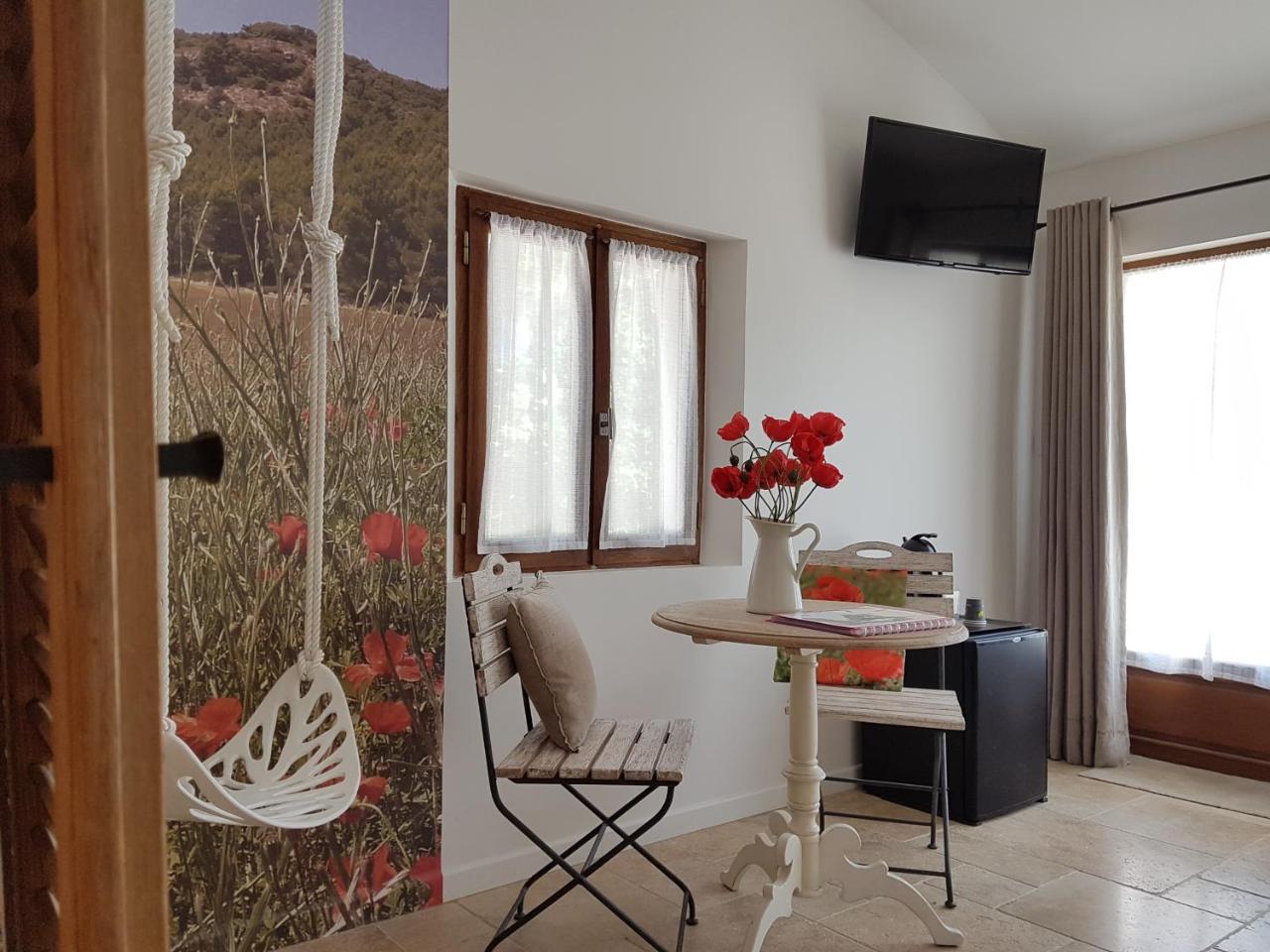 Les Mazets Du Luberon Bed & Breakfast Puget Eksteriør bilde