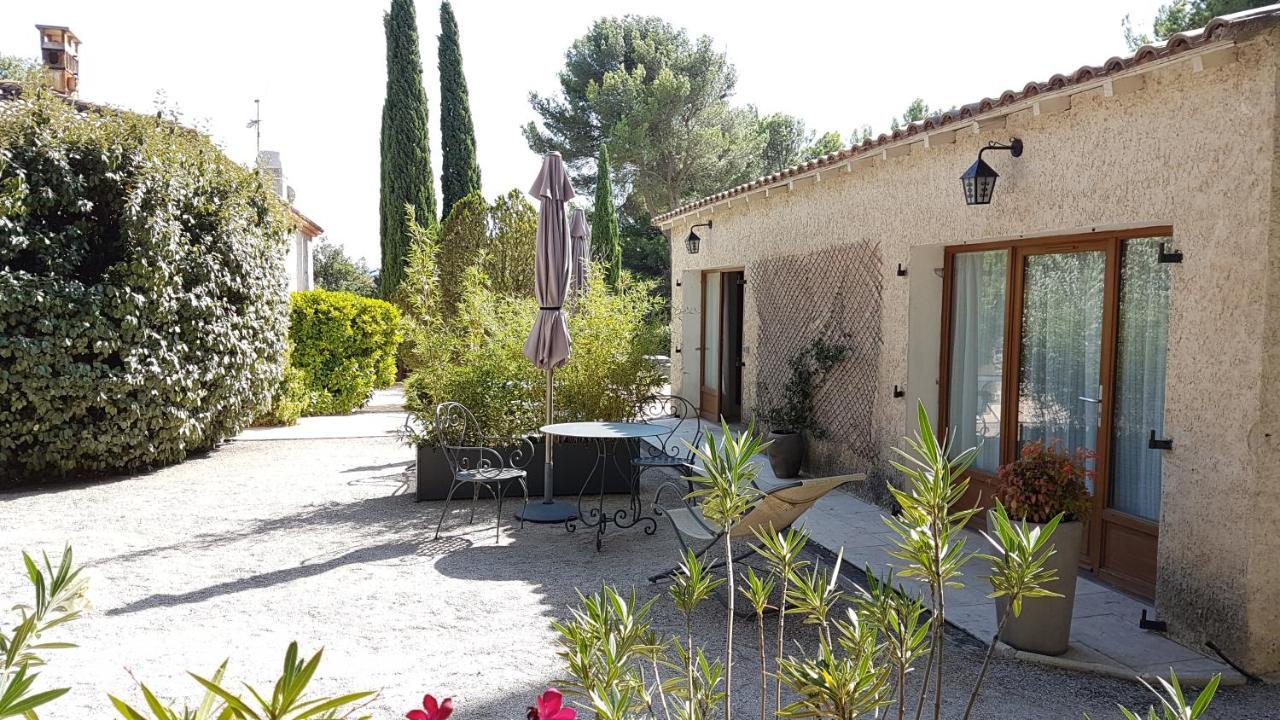 Les Mazets Du Luberon Bed & Breakfast Puget Eksteriør bilde